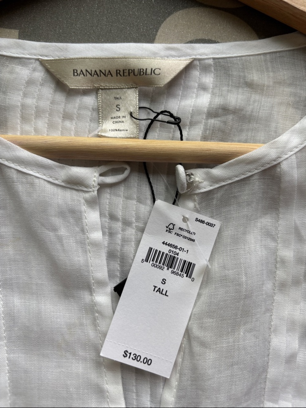 Banana Republic Ramie Pintuck Blouse- NWT - Picture 4 of 4